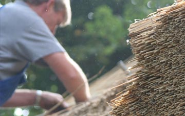 professional Pen Y Cae Mawr thatchers